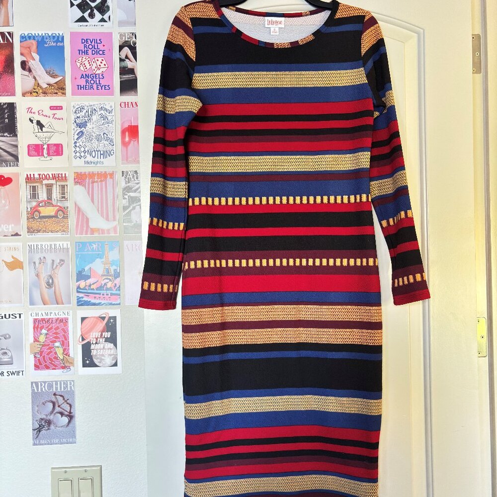 Midi long sleeved dress